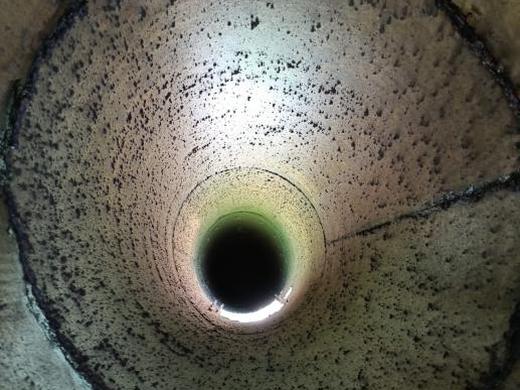 Ductería de chimenea de expulsión antes de la descontaminación de Grupo GANNA